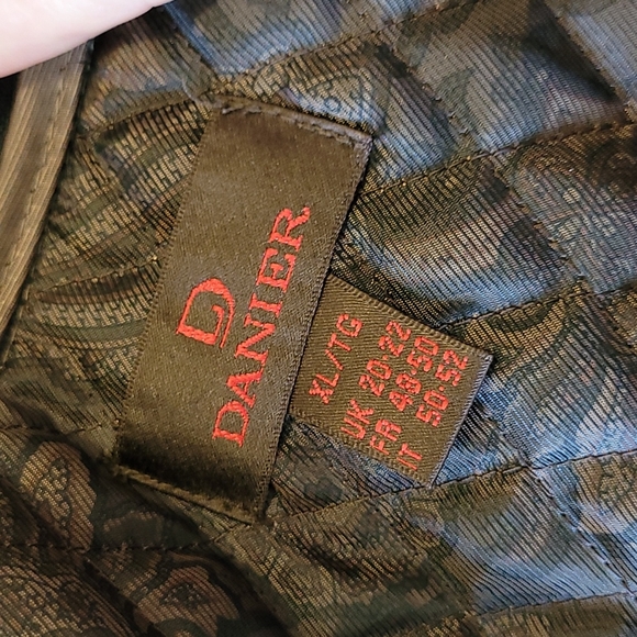 Danier Leather Coat - Picture 8 of 15